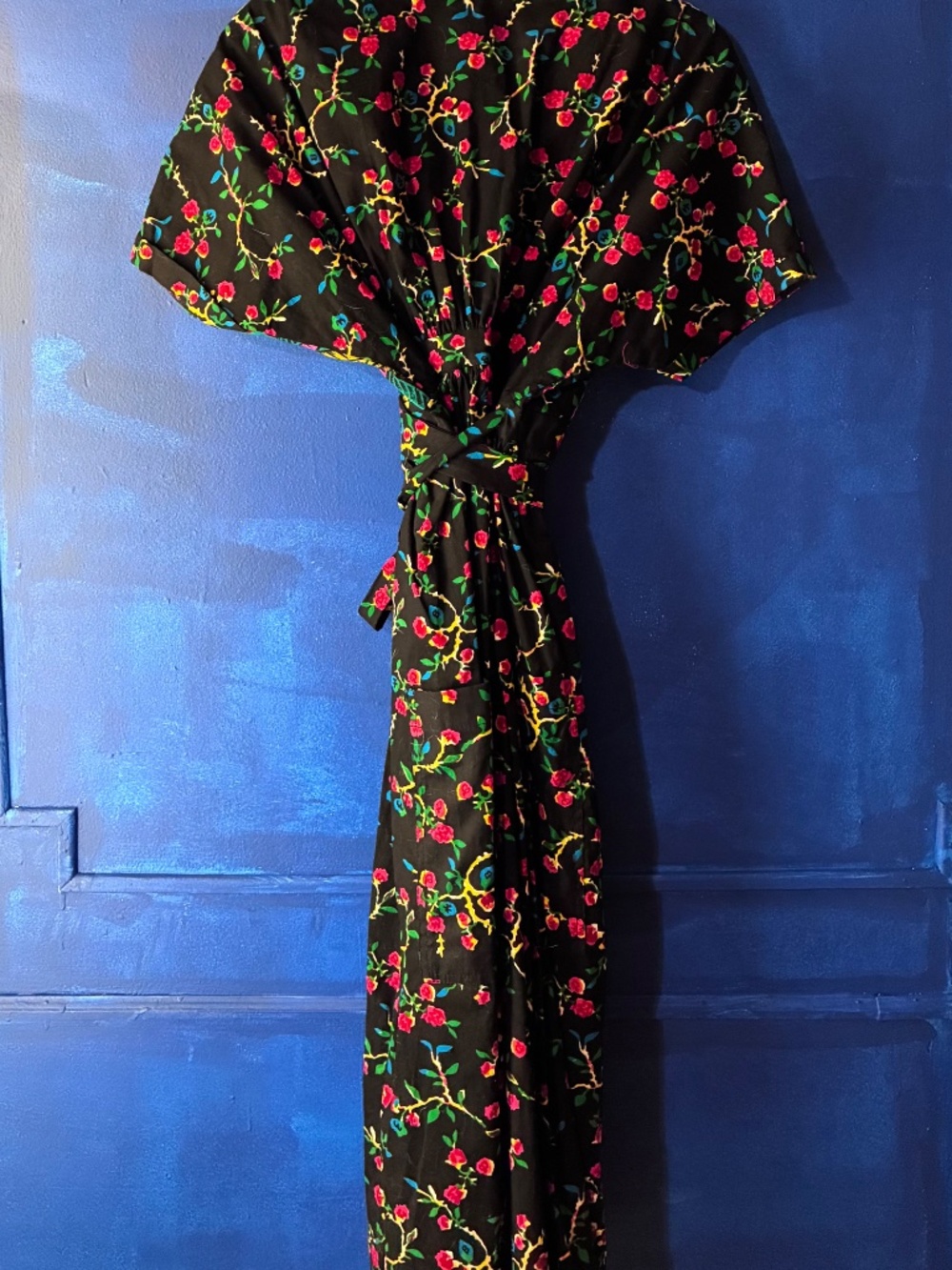 One of a kind wrap dress - Picture 2 of 3